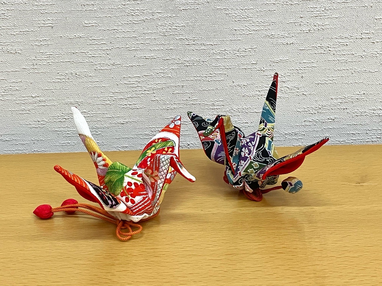 ちりめん細工 折鶴 | 花とおさいくものの森 